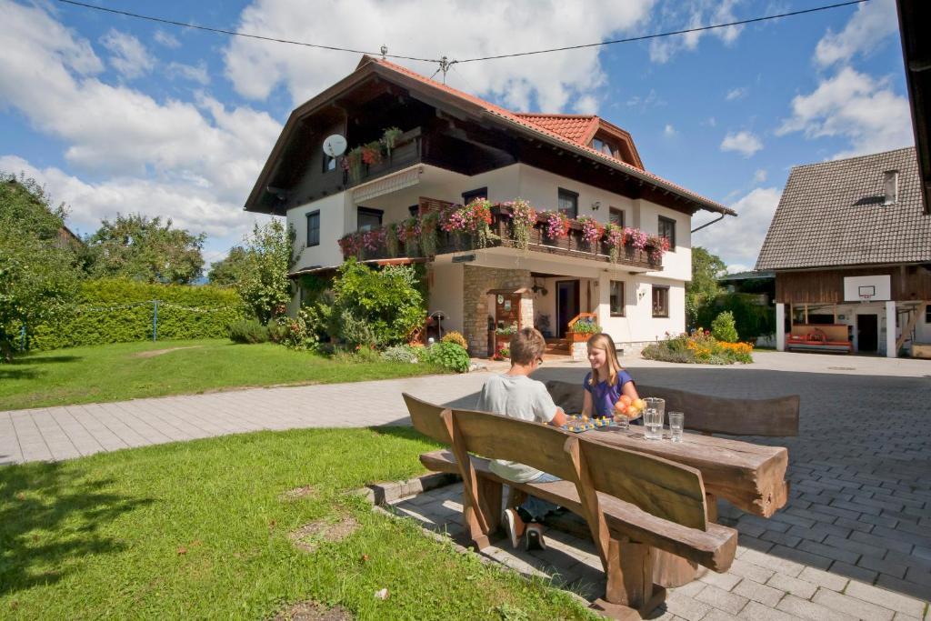 Ferienwohnung Sima Velden am Woerthersee Luaran gambar